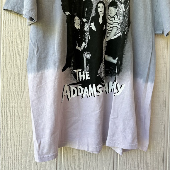 The Addams Family Graphic T-shirt - Picture 5 of 7